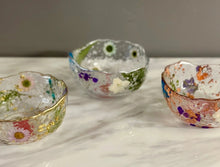 Handmade by Theia Floral Resin Bowl