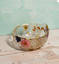 Handmade by Theia Floral Resin Bowl