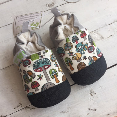Little Pitterpat Rubber Sole Baby Shoes 12-18 Months