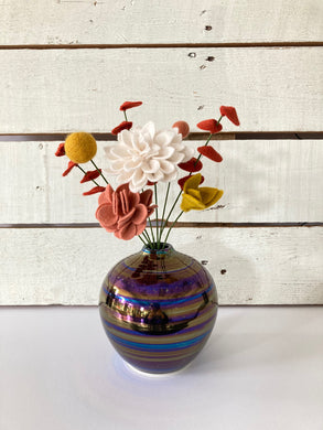 Fall Perfect Pairing: Small Black Vase with Small Bouquet